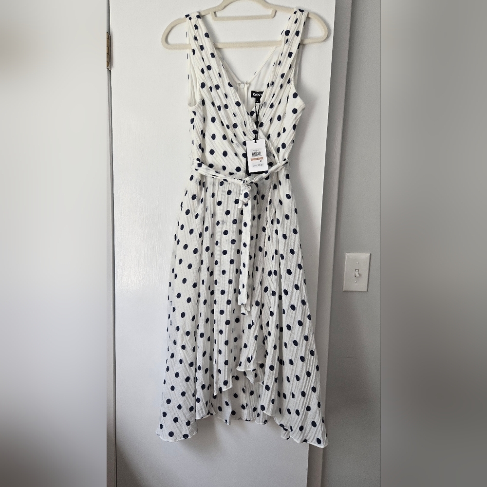 DKNY NWT White and Navy Polka Dot Dress